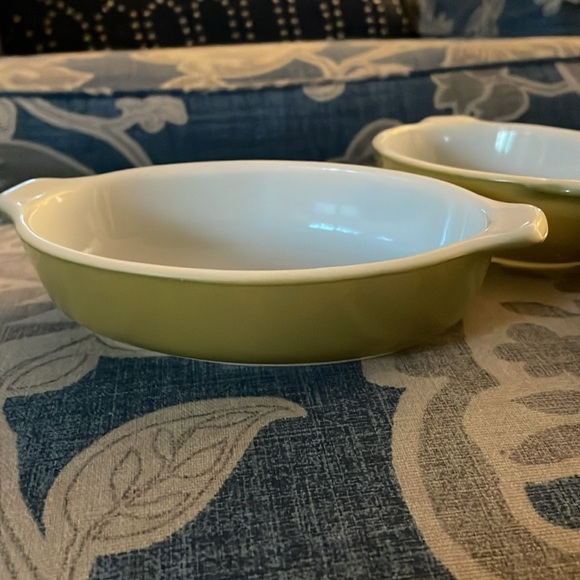 3 PYREX #700 casseroles - Picture 3 of 5